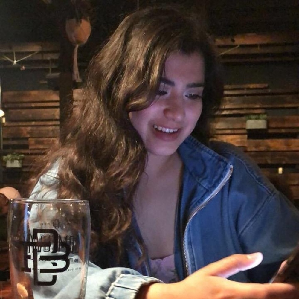 Meet your Posher, Ariana